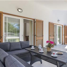 6 bedroom villa with pool near Labin, Istria, sleeps 12